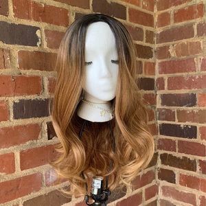 Wig bundle for m. Campbell